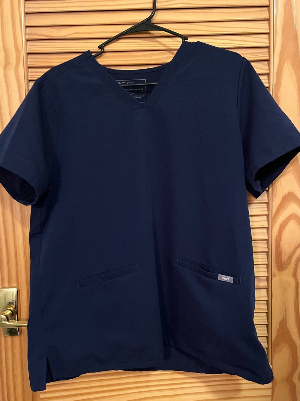 Figs Womens XL Casma Navy V-Neck Short Sleeve Scrub Top